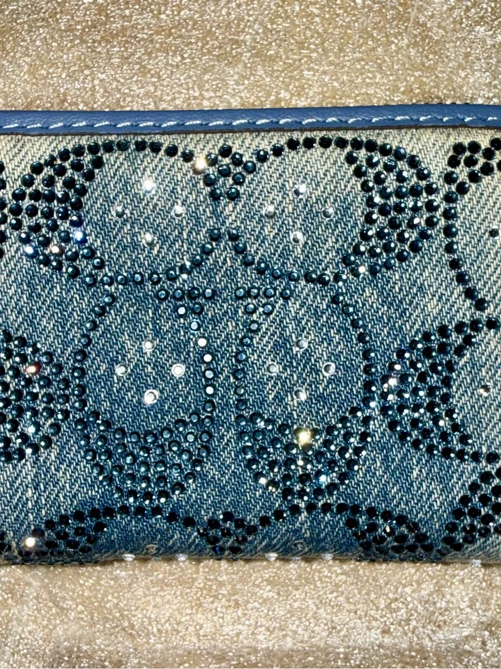 BNWT!!! Coach Denim Crystal Signature Essential Slim Card Case 💙💙